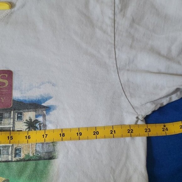 VTG Napoleon Dynamite The Seasons (apartments) L tshirt - Picture 9 of 10